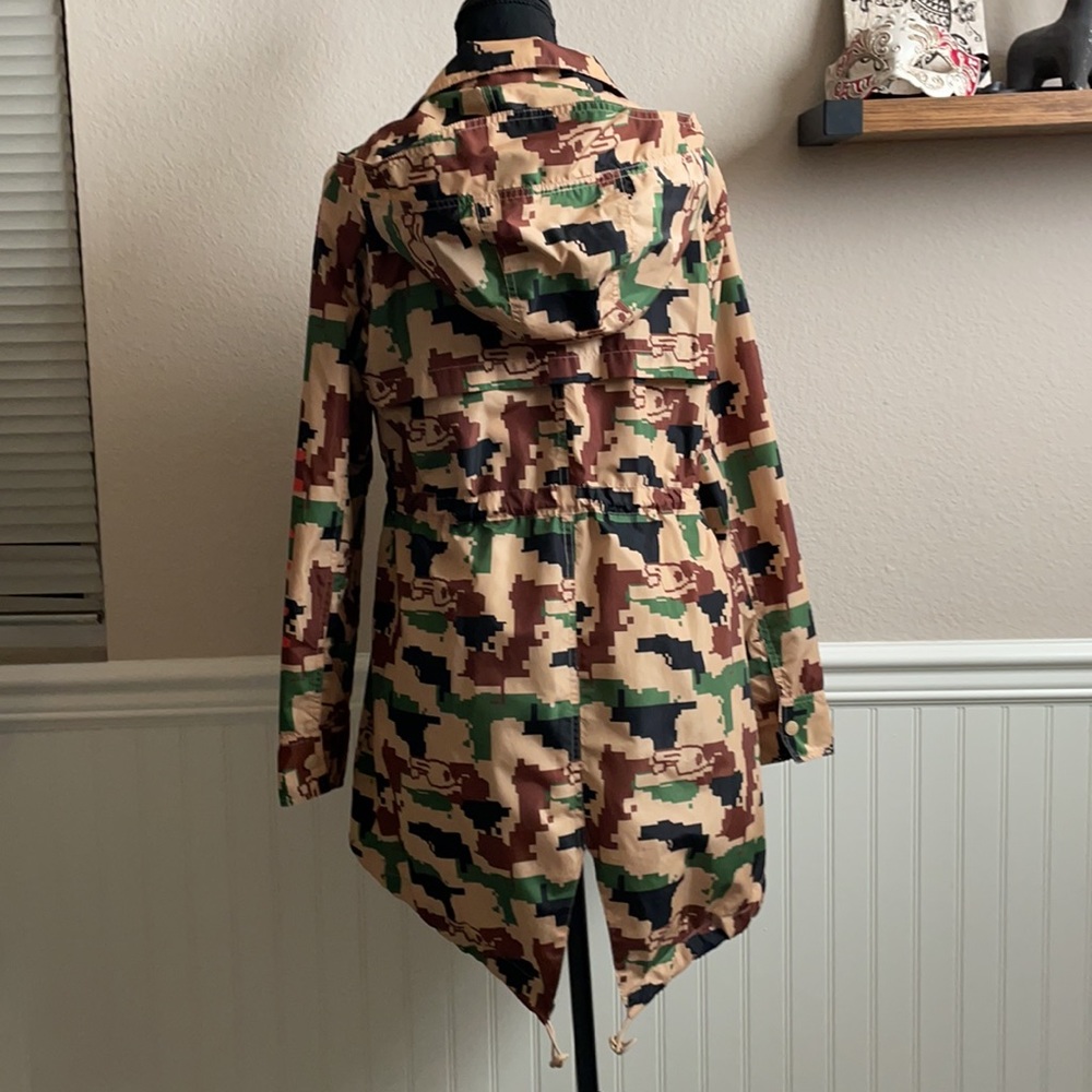 Camouflage rain jacket - Picture 7 of 7